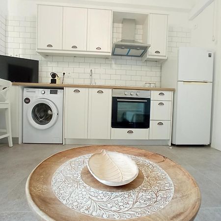 Poros Town Summer Feel Suites מראה חיצוני תמונה